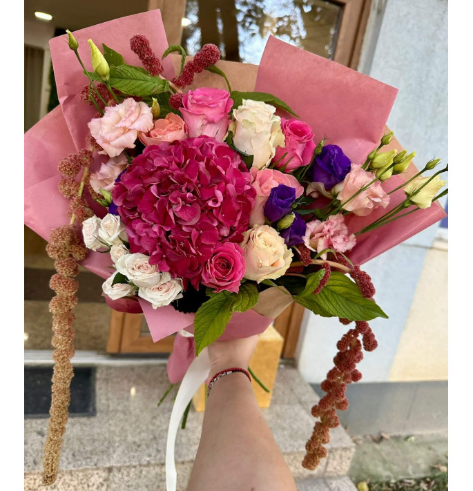 Buchet exotic roz
