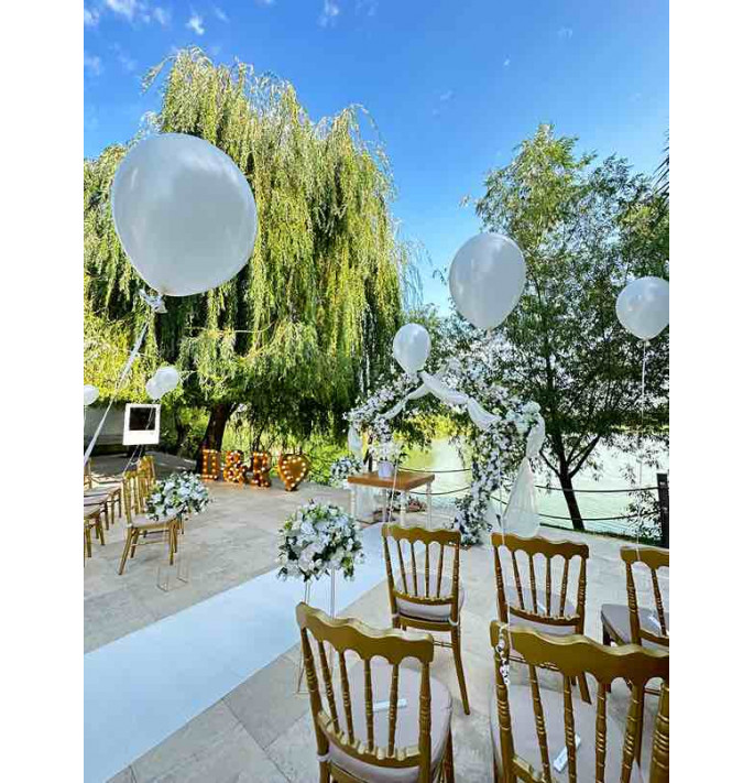 A. Eveniment la cheie